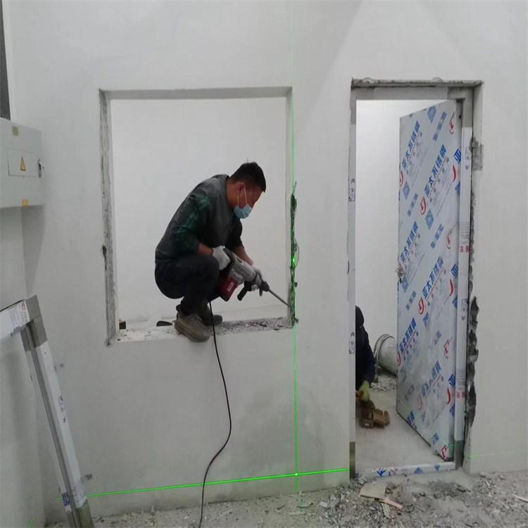 乐山铅门安装过程